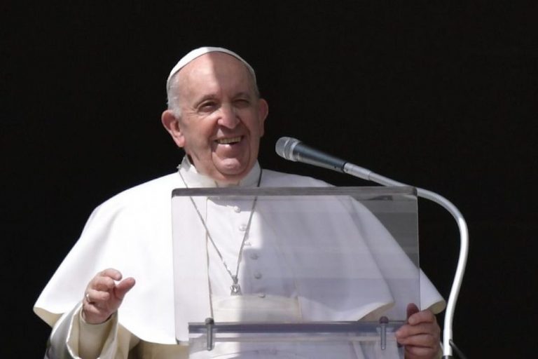 El Papa pide a los fieles que busquen los signos que Dios ha realizado en su vida