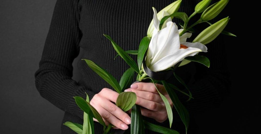 Por qué se relaciona el negro con el luto