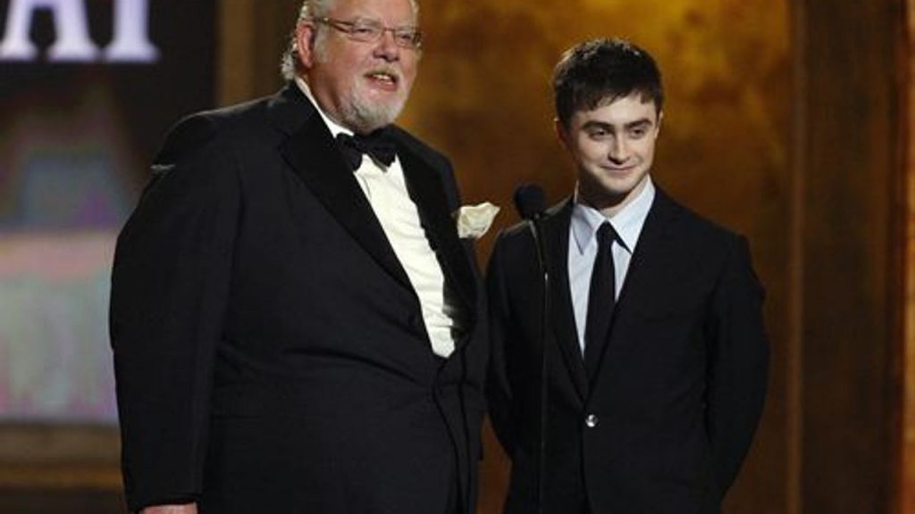 Richard Griffiths como Vernon Dursley