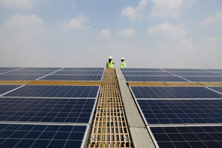 Matrix Renewables (TPG) cierra financiación por 256 millones para una cartera solar de 328 MW en Chile
