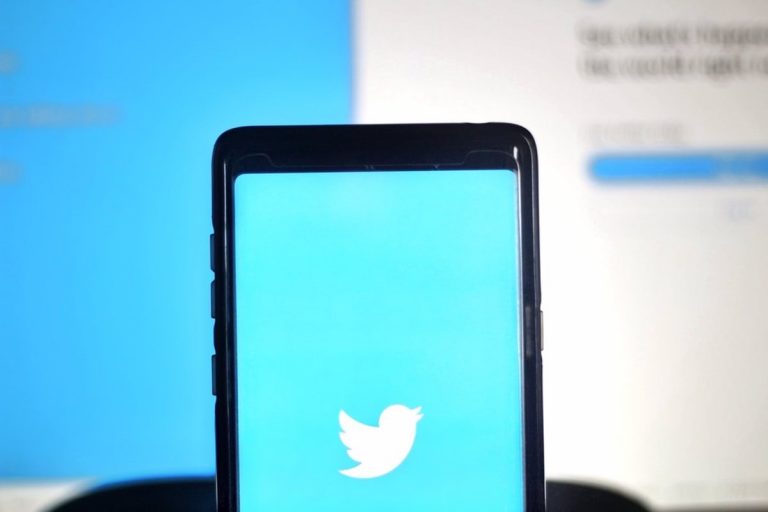 Twitter lleva casi un año sin aplicar su política de desinformación sobre las elecciones estadounisenses de 2020