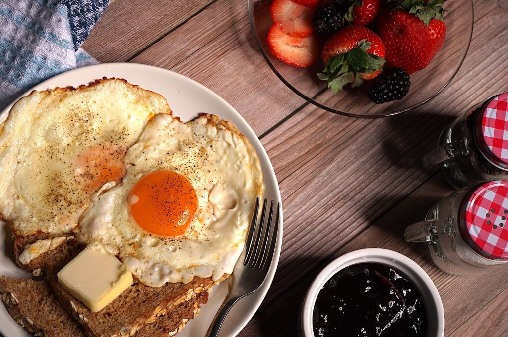 Huevo: la fórmula de Arguiñano para que quede perfecto con puntilla y sin ella