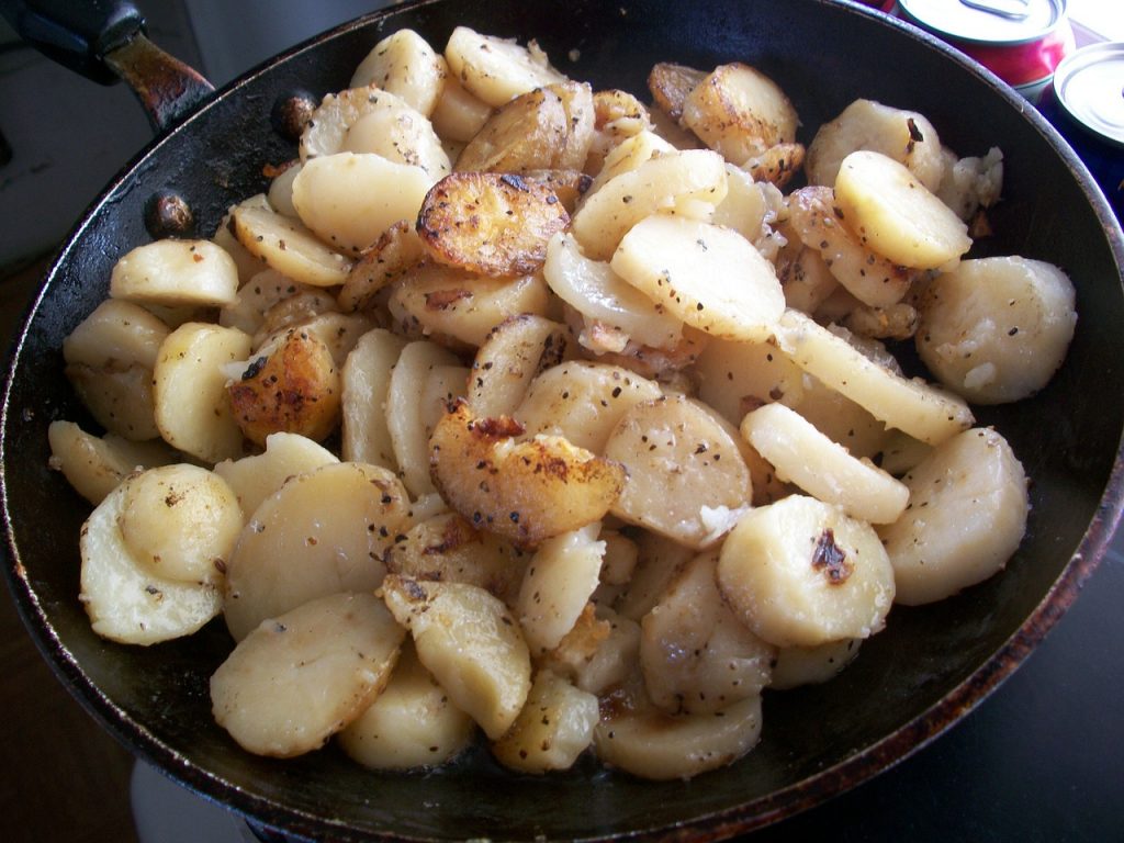 10 recetas por menos de 3 euros si quieres ahorrar 24 patatas a lo pobre