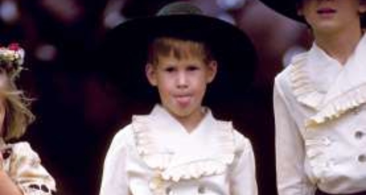 10 fotos de la familia real sacando la lengua