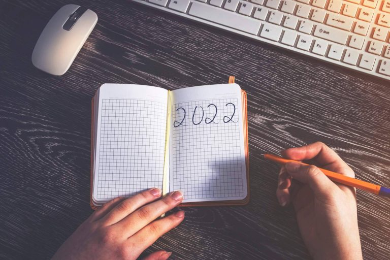 Cumplir los propósitos y objetivos del año nuevo con la ayuda de Araceli Vega