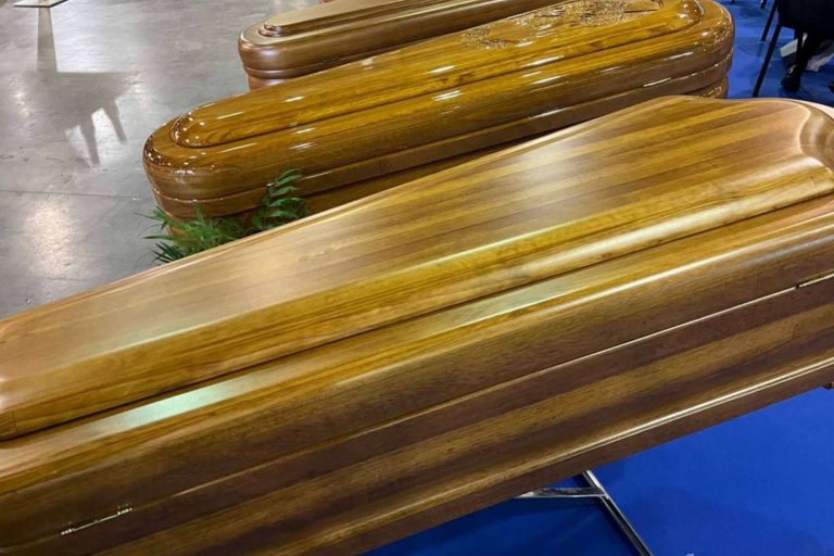 Funos ofrece una comparativa de precios para saber cuánto cuesta un ataúd