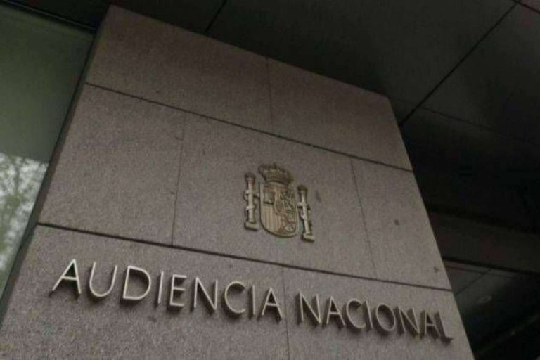 La Audiencia Nacional retira una multa de 27.000 euros y devuelve todo el dinero incautado a una persona que circulaba con 103.000 euros
