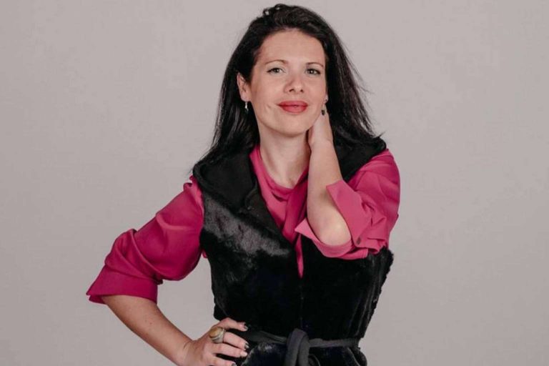 Programas para traer más amor, alegría y paz mental a la vida, por Nessita Arauz