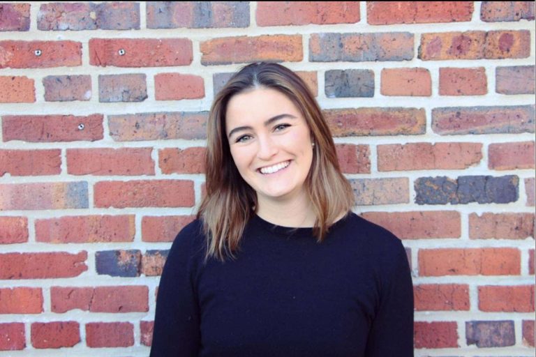 Entrevista a la profesional Isabel Pedreira de Clover acerca de cómo generar contenido noticiable en plena era de la información