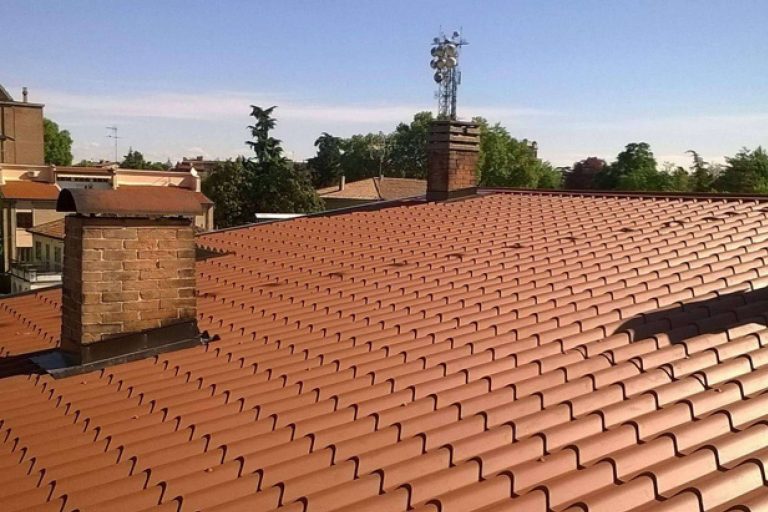 Panel Sandwich es la opción preferida para tejados, fachadas o cubiertas para obra nueva y reforma