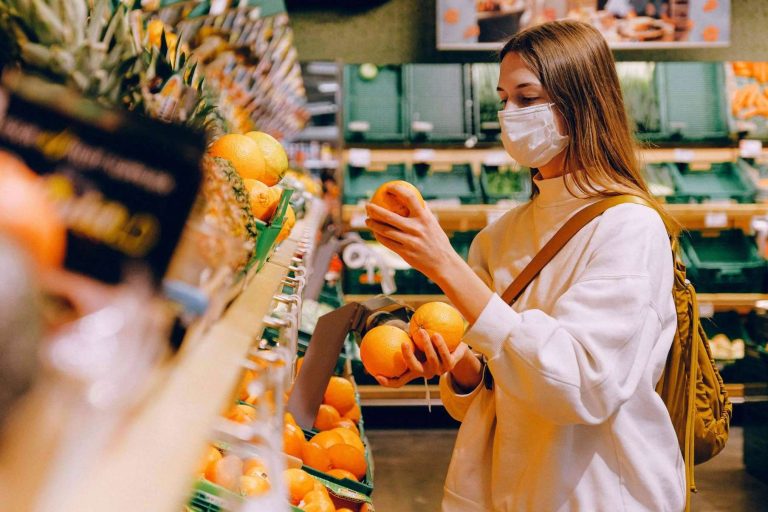 La ansiedad provocada por el COVID-19 puede causar la adicción a las compras