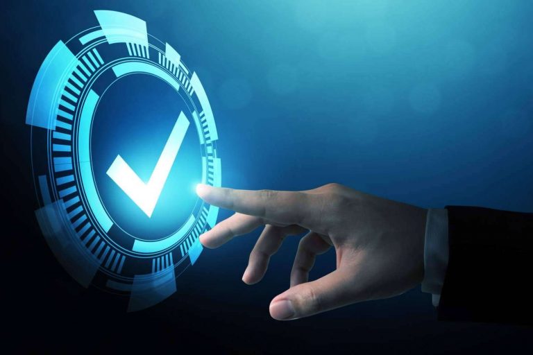 La mejora de Hallon del control de calidad en la inteligencia de medios