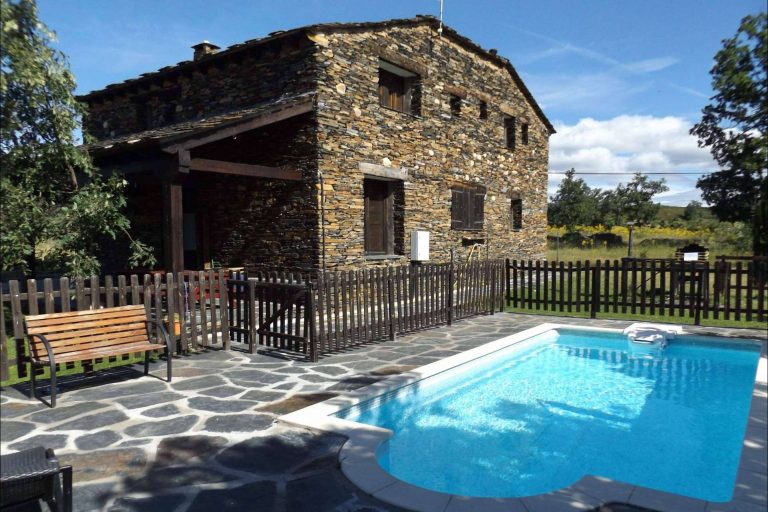 La Pizarra Negra, especialistas en pequeños eventos singulares a 90 minutos de Madrid