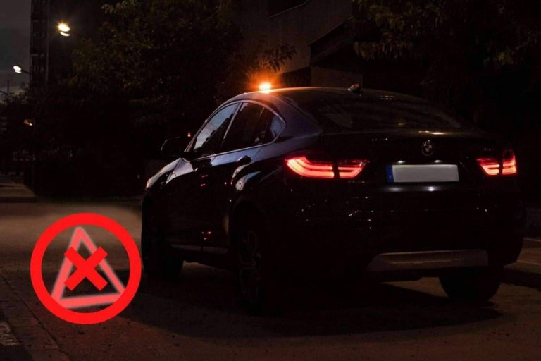 Comprar la luz de emergencia v16, aprobada por la DGT, en Iluminer