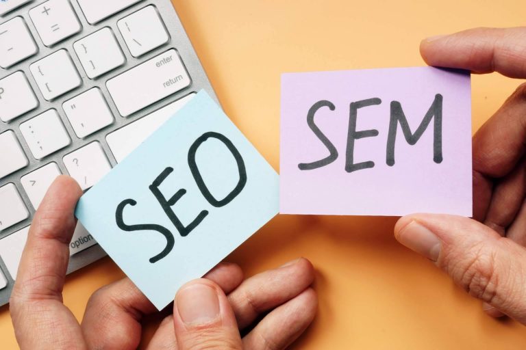 Para conseguir los mejores resultados, una estrategia conjunta de SEO y SEM es imprescindible, según RoCX Marketing