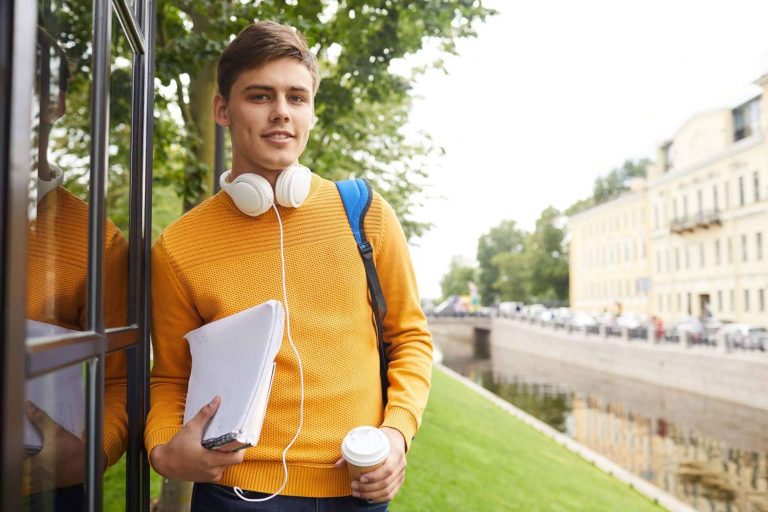 Trámites a realizar por los estudiantes extranjeros para estudiar en España
