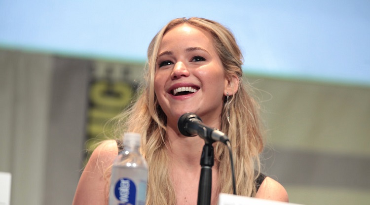 Julia Roberts, Jennifer Lawrence y otras famosas con un terrible mal aliento