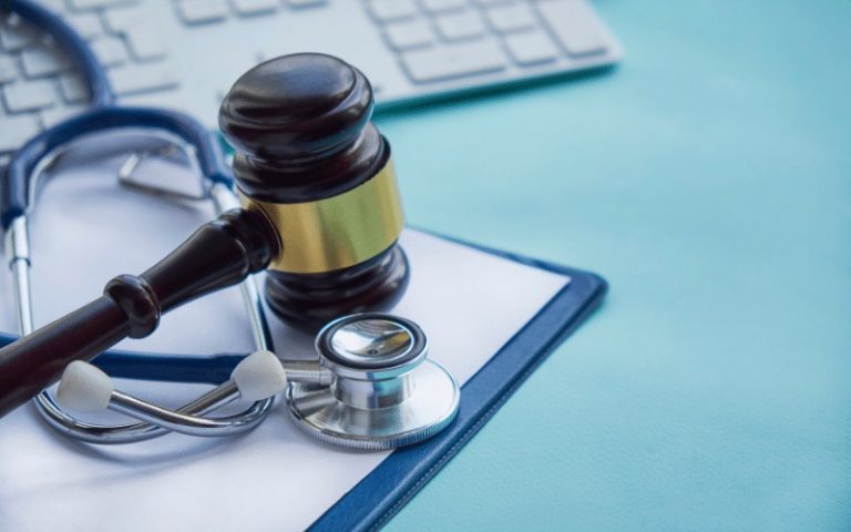 Las negligencias médicas en partos más comunes y cómo denunciarlas