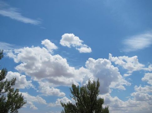 Pocas nubes Pocas nubes