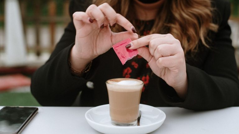 Esto es lo que le pasa a tu cuerpo si tomas sacarina todos los días
