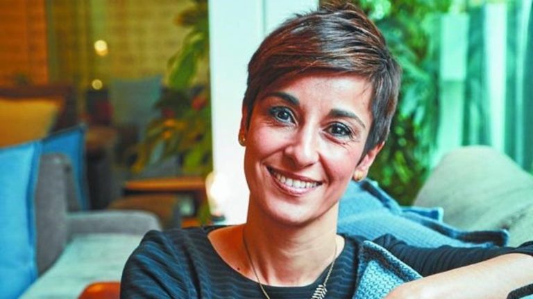 Adela González: su familia, la tragedia que la marcó y otras curiosidades de la nueva presentadora de Sálvame