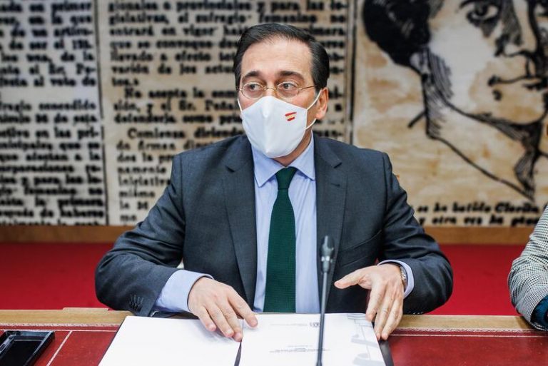 Albares viajará próximamente a Kiev tras ser invitado por su homólogo ucraniano