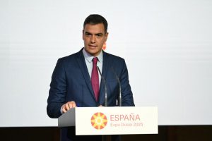 Sánchez elude las preguntas sobre los motivos por los que no se entrevistará con el Rey emérito en Emiratos