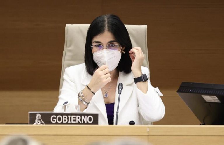 Madrid, Cataluña, Castilla y León y Galicia piden eliminar mascarilla en exteriores