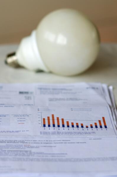 El Gobierno estudia sentencia del TS sobre el bono social, pero cree que no afecta a su percepción ni cuantía