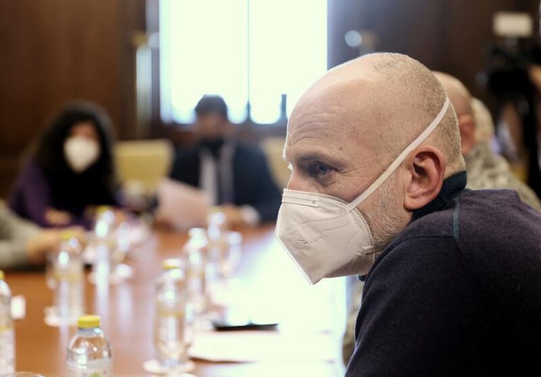 Sánchez se reunirá con Alejandro Palomas por los abusos sufridos por parte de un religioso