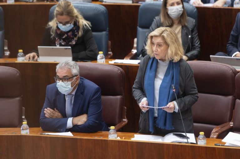 Madrid dará explicaciones sobre las menores tuteladas en el primer Pleno del año en la Asamblea