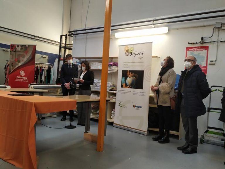 La comisión de la ley vasca de 'abusos policiales' rechaza 460 peticiones de FSE y de 50 víctimas de ETA