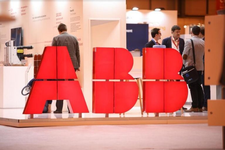 ABB gana más de 4.000 millones en 2021, un 12% menos