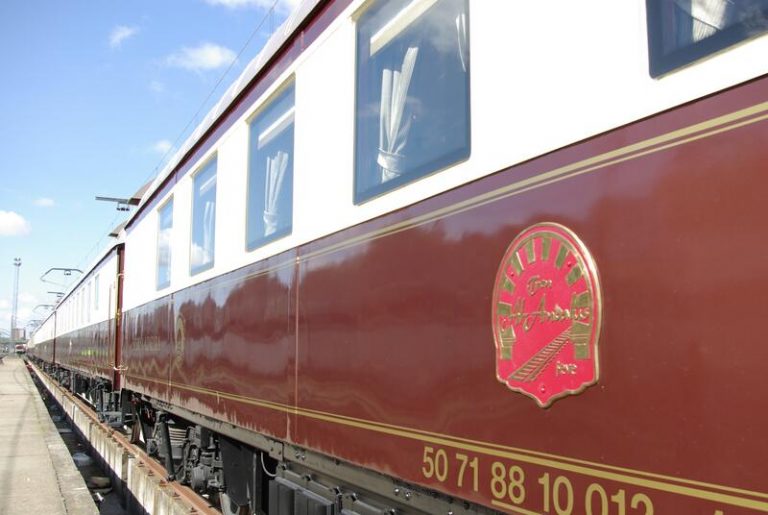 Los trenes turísticos de Renfe recuperarán su actividad a partir de la primavera