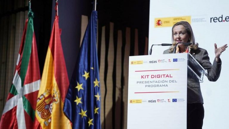 Calviño presenta en Vitoria-Gasteiz el programa 'Kit Digital' de ayudas para pymes y autónomos