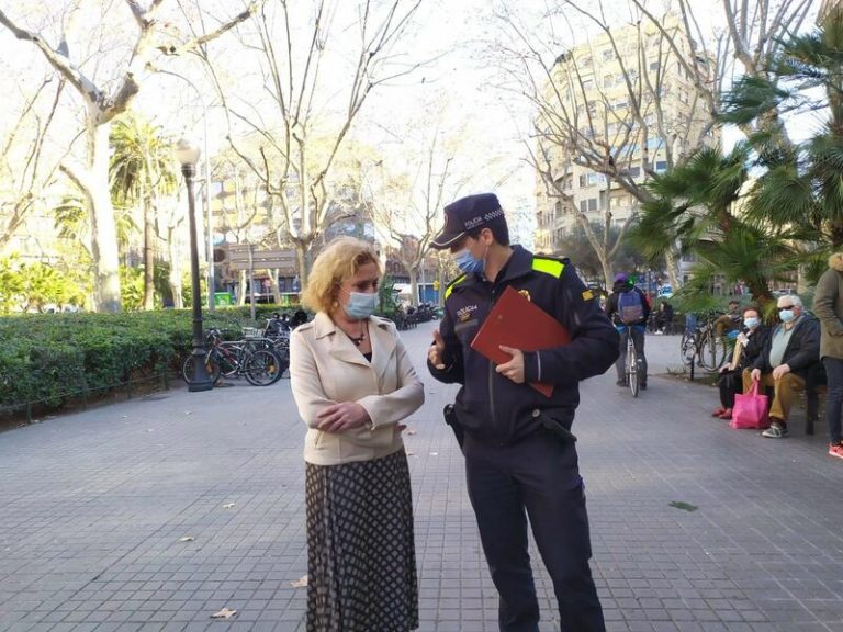 Cierran en Barcelona cuatro locales por realizar PCR fraudulentas