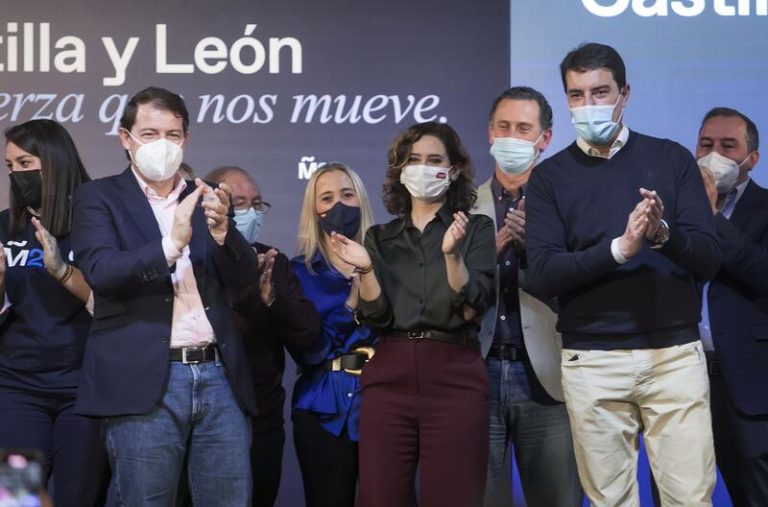 Ayuso dobla su presencia en la campaña de Castilla y León