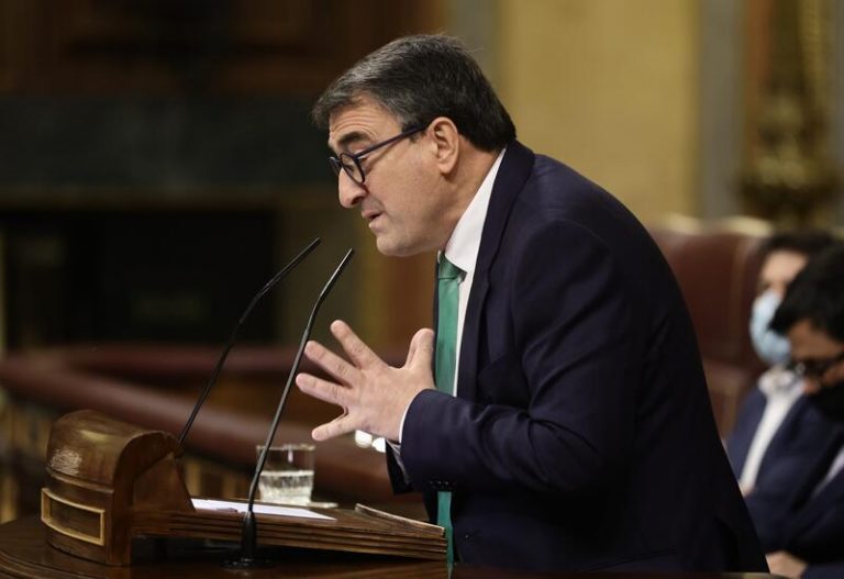 PNV pide al Gobierno esforzarse con sus socios