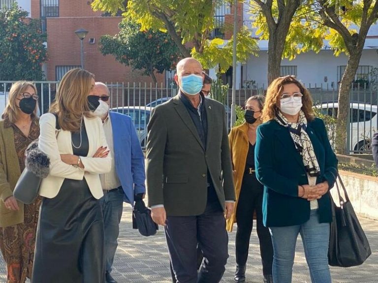 Andalucía espera confirmación de retirada de mascarillas en recreos