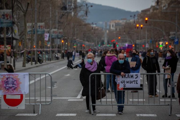 Los españoles consideran que la igualdad de género debe ser el tema prioritario que defienda la Eurocámara
