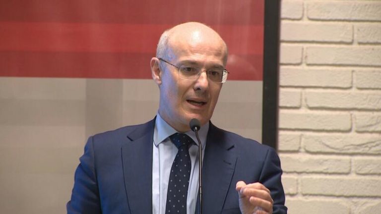 Michavila augura que si la participación en Castilla y León baja podría gobernar el PSOE