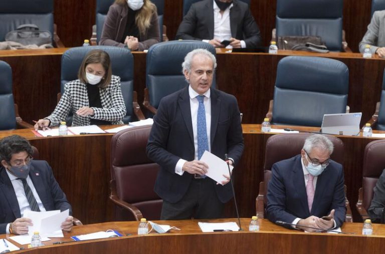 Madrid consolida tres semanas de descenso y su incidencia bajará por debajo de 1.000