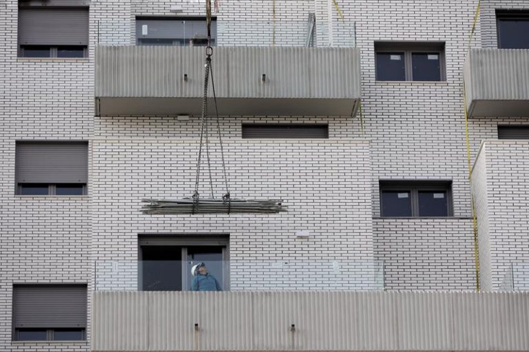 UGT calcula que la reforma laboral beneficiará a 300.000 trabajadores de la construcción