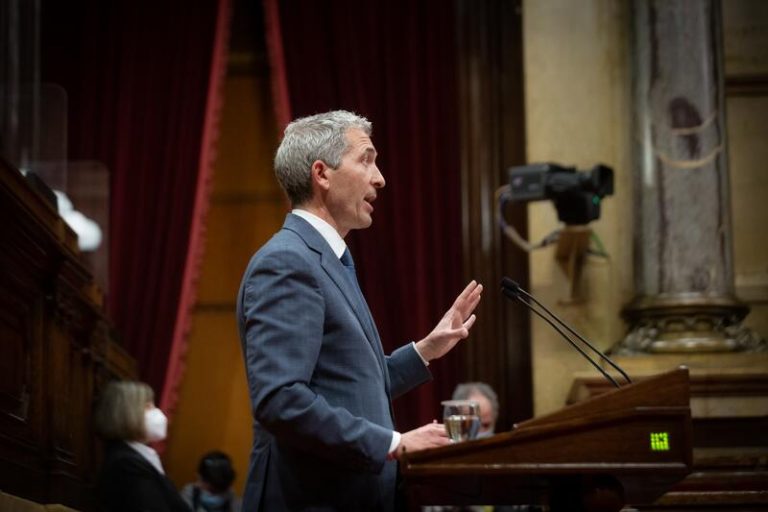 El conseller de Educación apuesta por transformar el sistema educativo