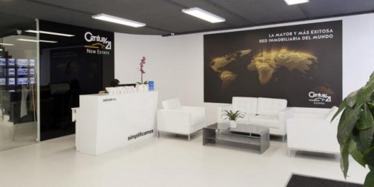 La inmobiliaria Century 21 se asocia con Repsol para ofrecer soluciones de luz y gas a sus clientes