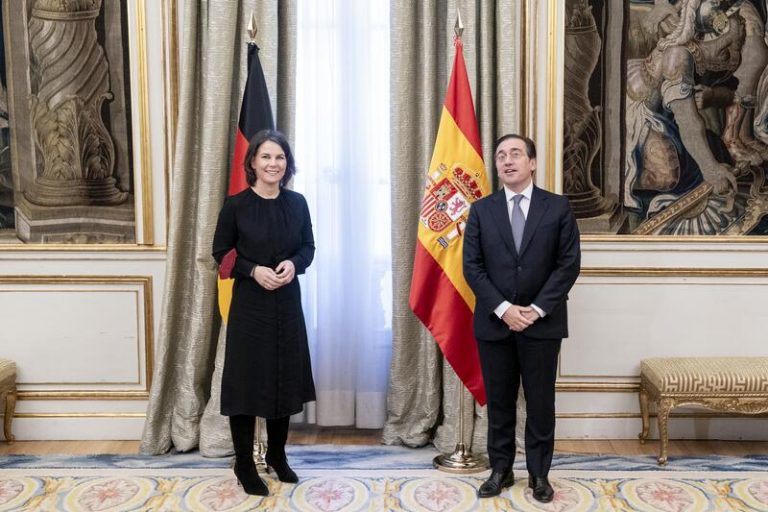 España y Alemania reciben con cautela la posible retirada de tropas rusas junto a Ucrania