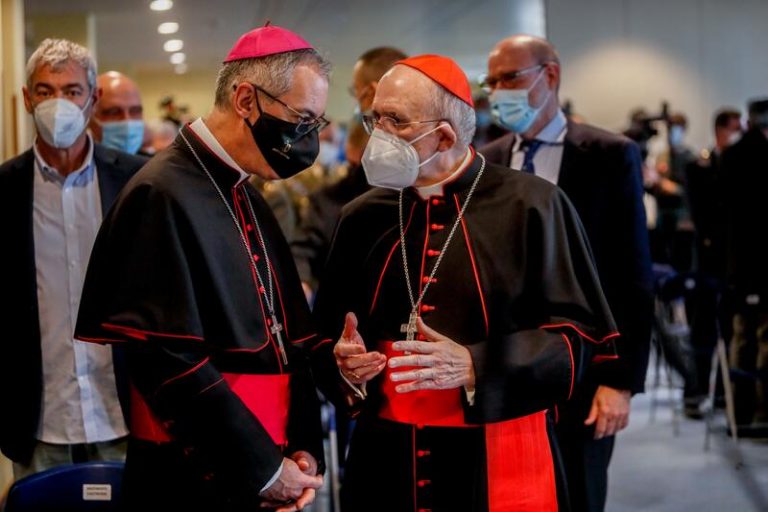 Defensa gasta más de 4 millones de euros anuales en salarios de sacerdotes