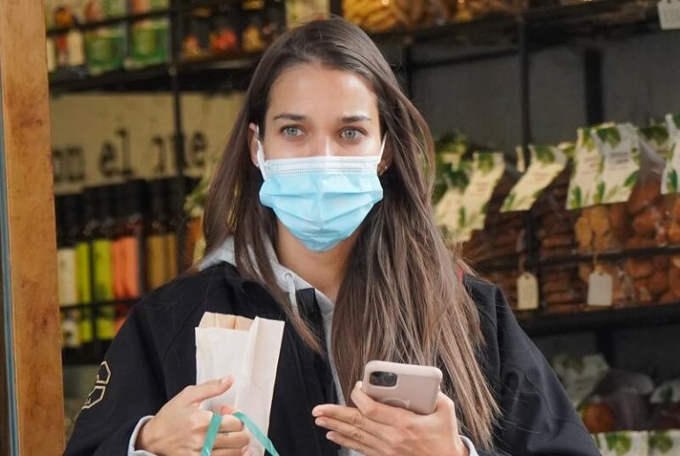 Gara Arias, espectacular en el segundo trimestre del embarazo, se cond