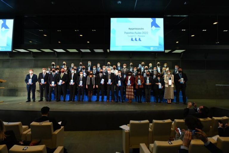 Un total de 45 municipios de 13 CCAA, premiados con las 'Pajaritas azules' de Aspapel por su reciclaje de papel