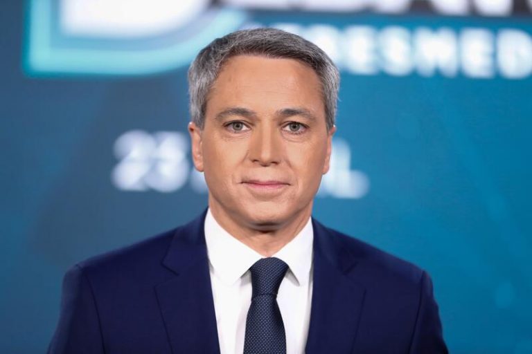 El periodista Vicente Vallés, Premio Primavera de Novela 2022 con 'Operación Kazán'